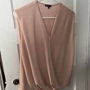 Warehouse soft link top/blouse. Excellent condition!
